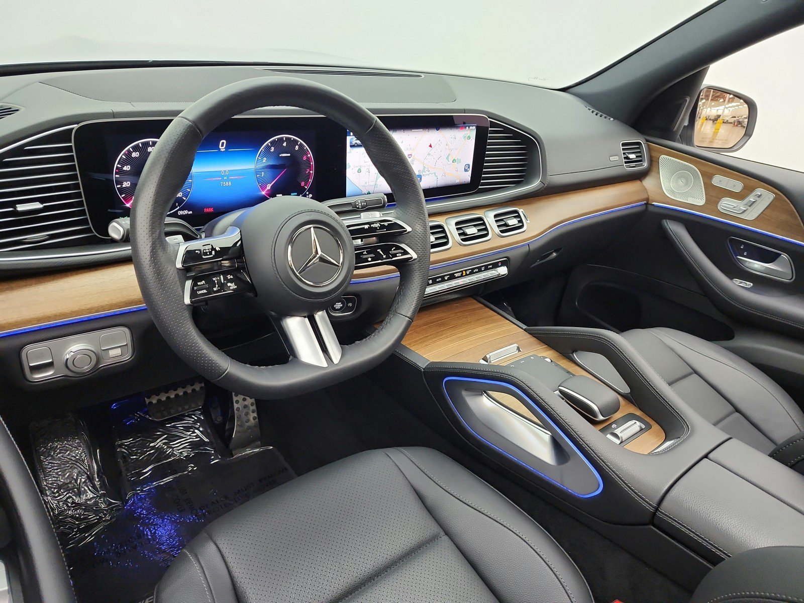 Certified 2025 Mercedes-Benz GLS 450 4MATIC w/ AMG Line Exterior image 14