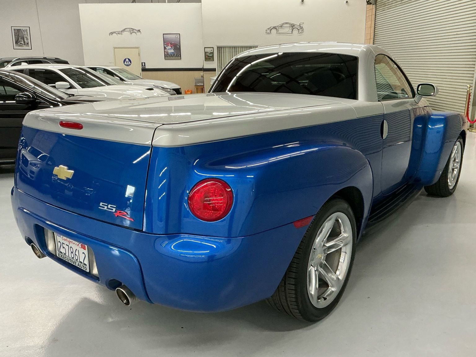 Used 2006 Chevrolet SSR w/ Preferred Equipment Group image 29
