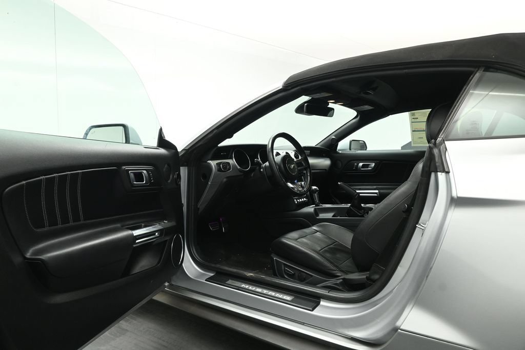 Certified 2022 Ford Mustang Premium RWD image 7