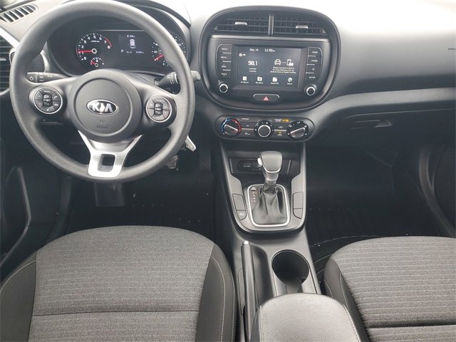 Certified 2021 Kia Soul S image 10