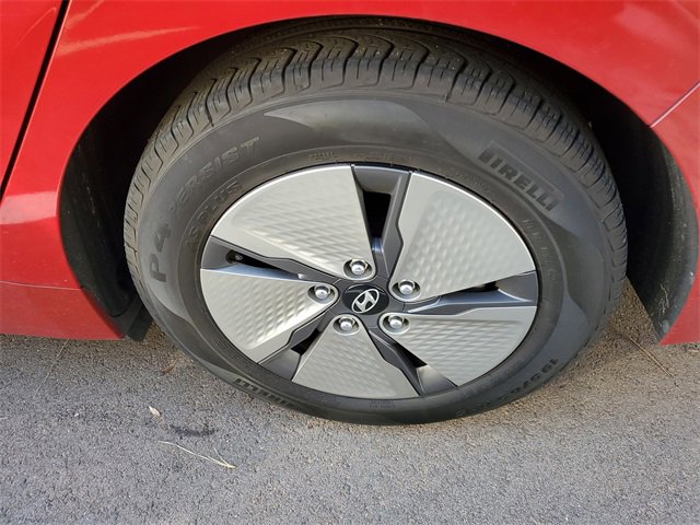 Used 2022 Hyundai Ioniq SE image 8