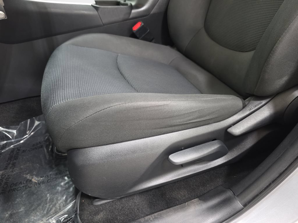 Used 2020 Toyota RAV4 LE w/ All Weather Liner Package AWD/4WD image 29