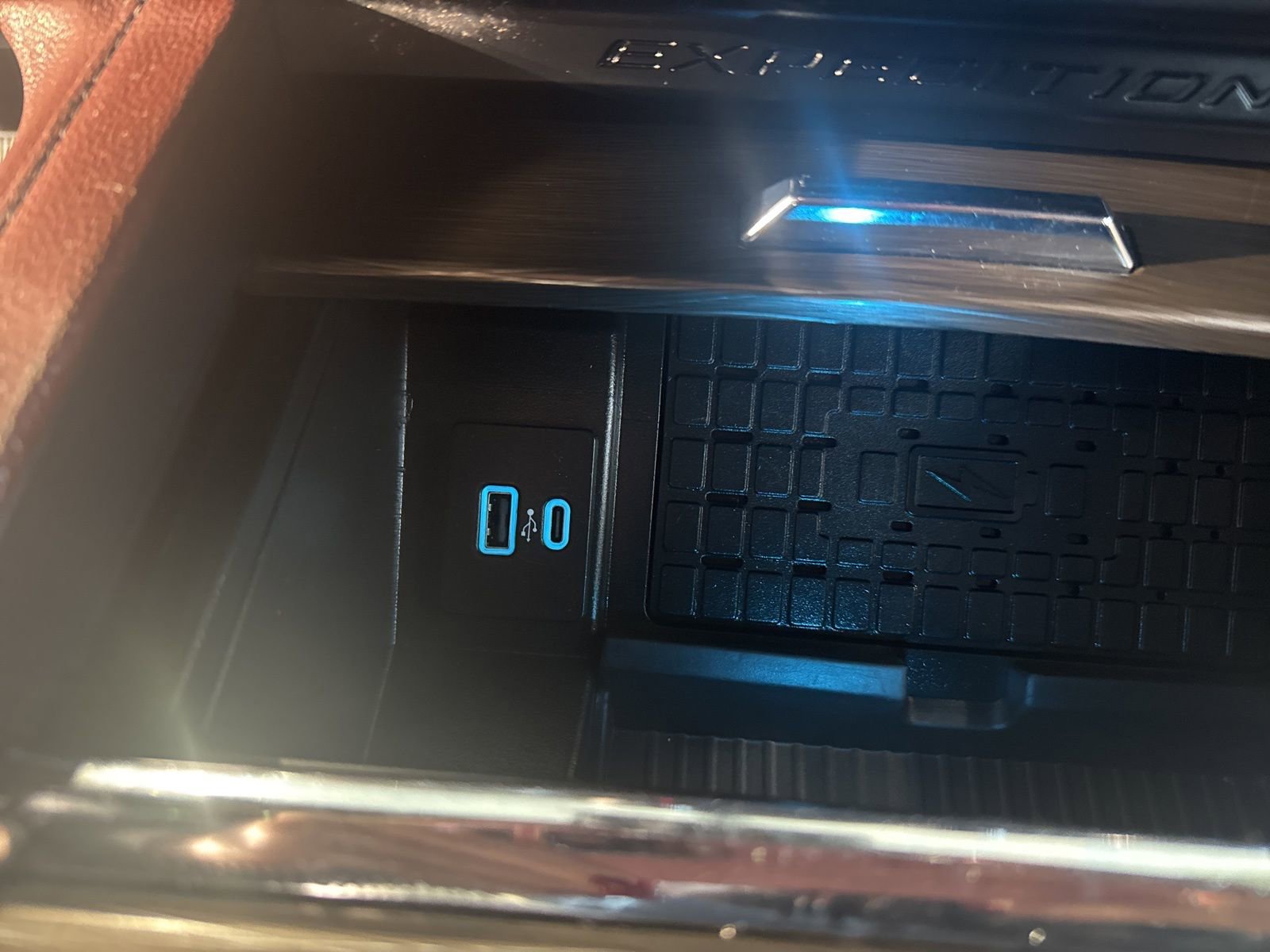 Used 2024 Ford Expedition Max Limited image 35