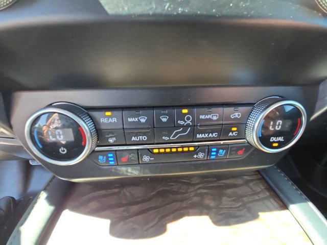 Used 2020 Ford Expedition Platinum AWD/4WD image 17