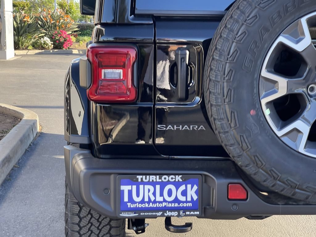 New 2026 Jeep Wrangler Unlimited Sahara AWD/4WD image 11