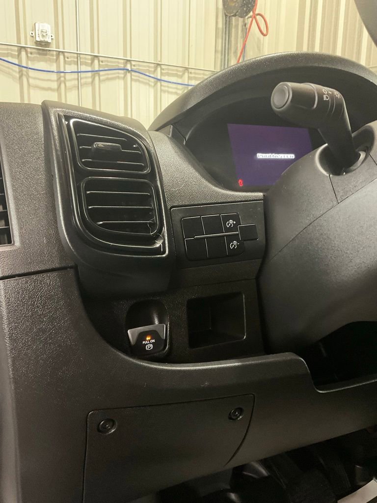 Used 2023 RAM ProMaster 2500 FWD image 8