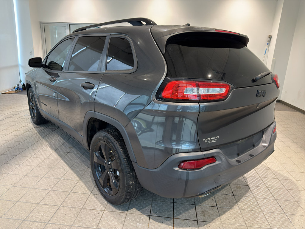 Used 2016 Jeep Cherokee Sport image 3