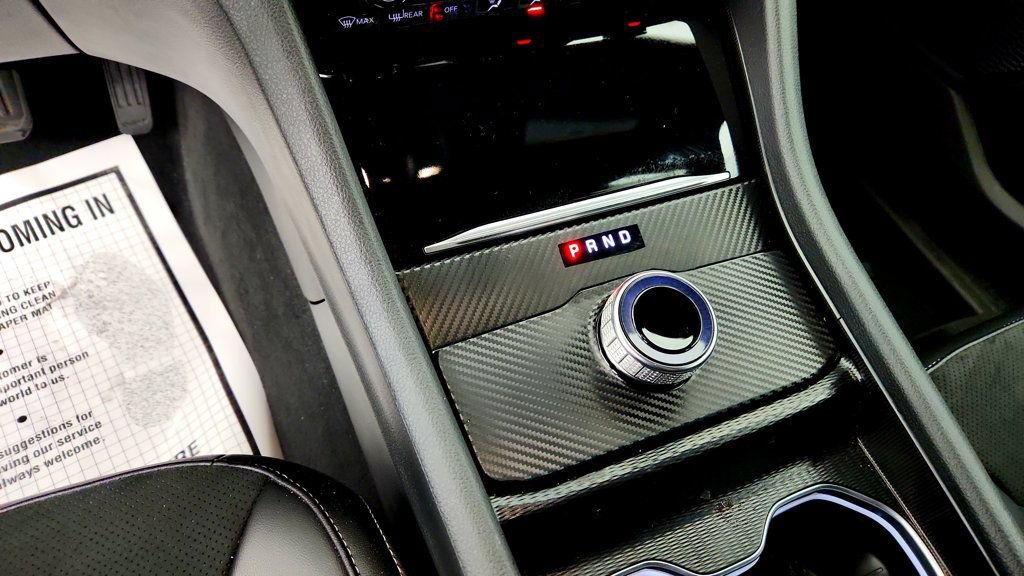 Used 2025 Jeep Grand Cherokee Altitude AWD/4WD image 17