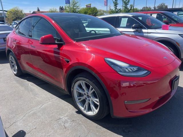 Used 2022 Tesla Model Y Long Range image 4