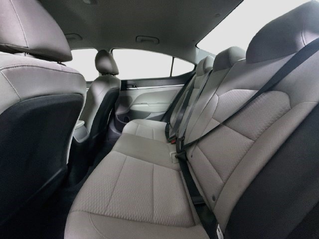 Used 2020 Hyundai Elantra SE FWD image 23