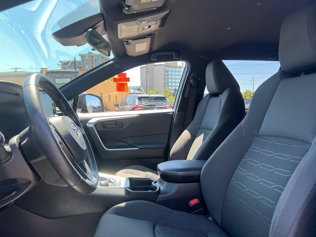 Certified 2021 Toyota RAV4 SE AWD/4WD image 15