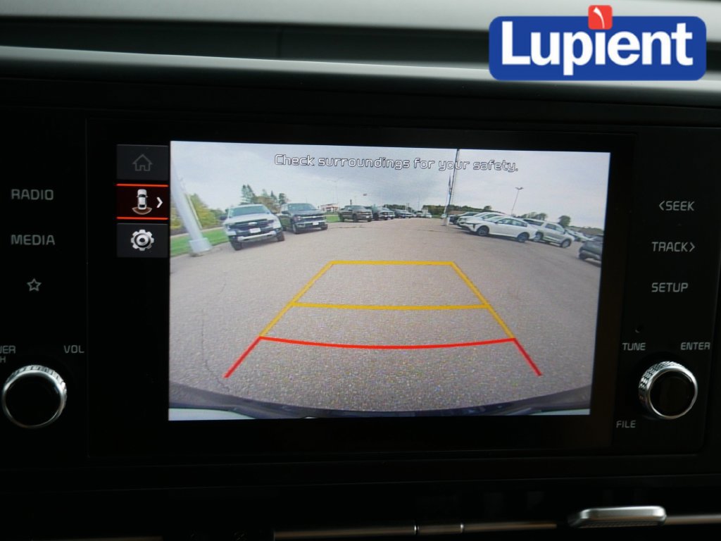 Used 2024 Kia Carnival LX FWD image 24