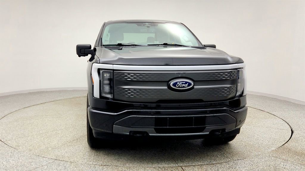 Used 2023 Ford F150 Lightning XLT image 2
