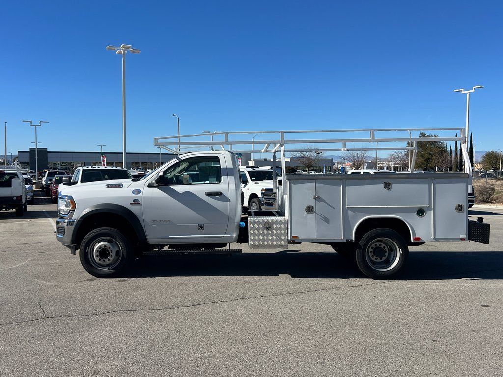 Used 2020 RAM 4500 Tradesman RWD image 3