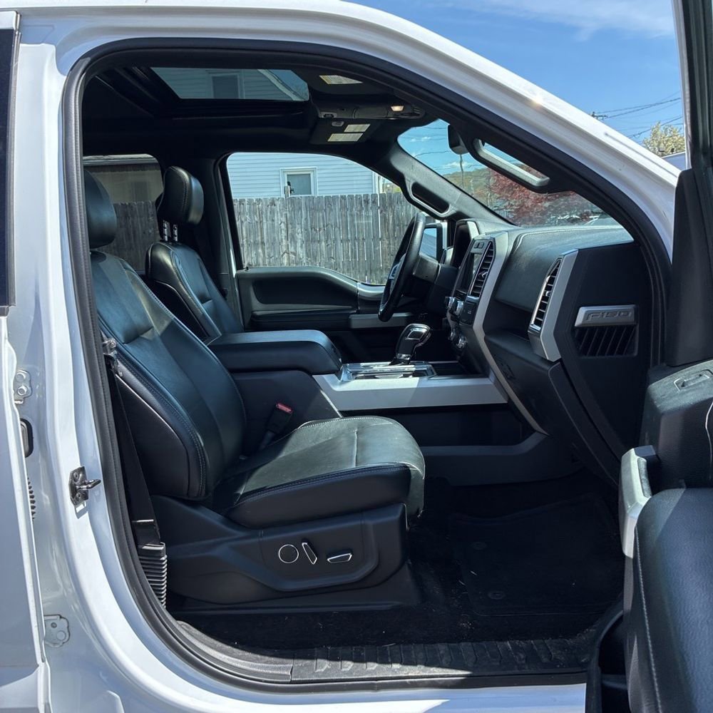 Used 2016 Ford F150 Lariat w/ Equipment Group 501A Mid AWD/4WD image 8