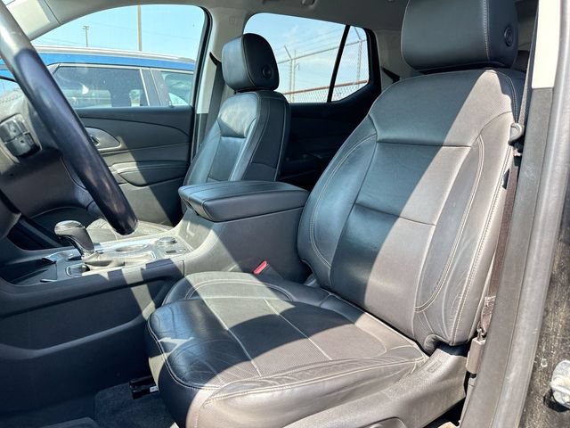 Used 2020 Chevrolet Traverse Premier w/ LPO, Floor Liner Package AWD/4WD image 11