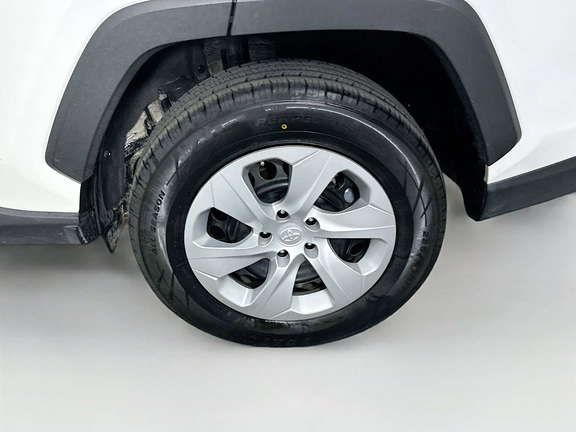 Used 2024 Toyota RAV4 LE image 11
