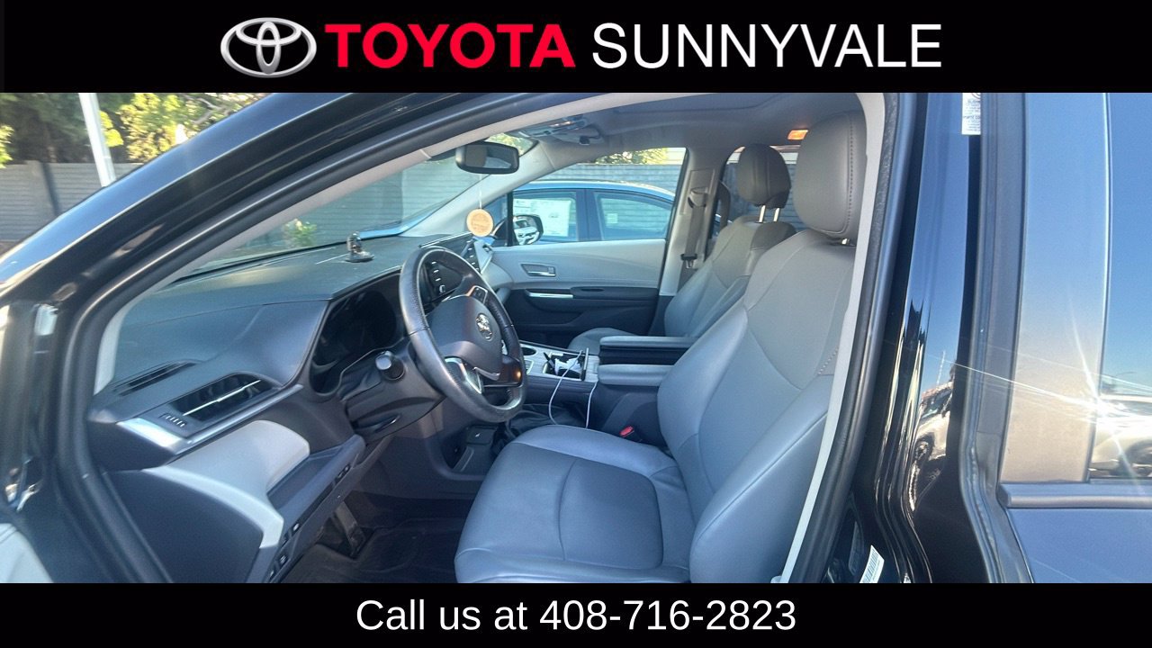 Used 2022 Toyota Sienna XLE AWD/4WD image 5