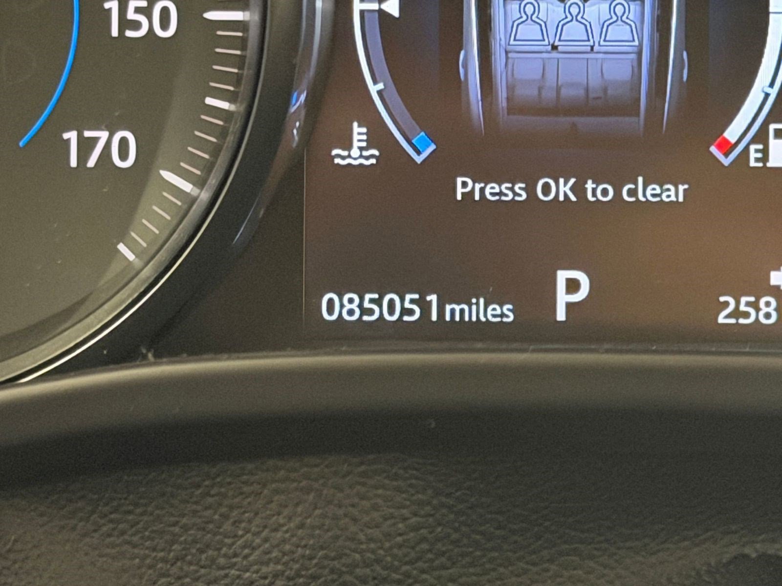 Used 2018 Jaguar F-PACE Premium AWD/4WD image 18