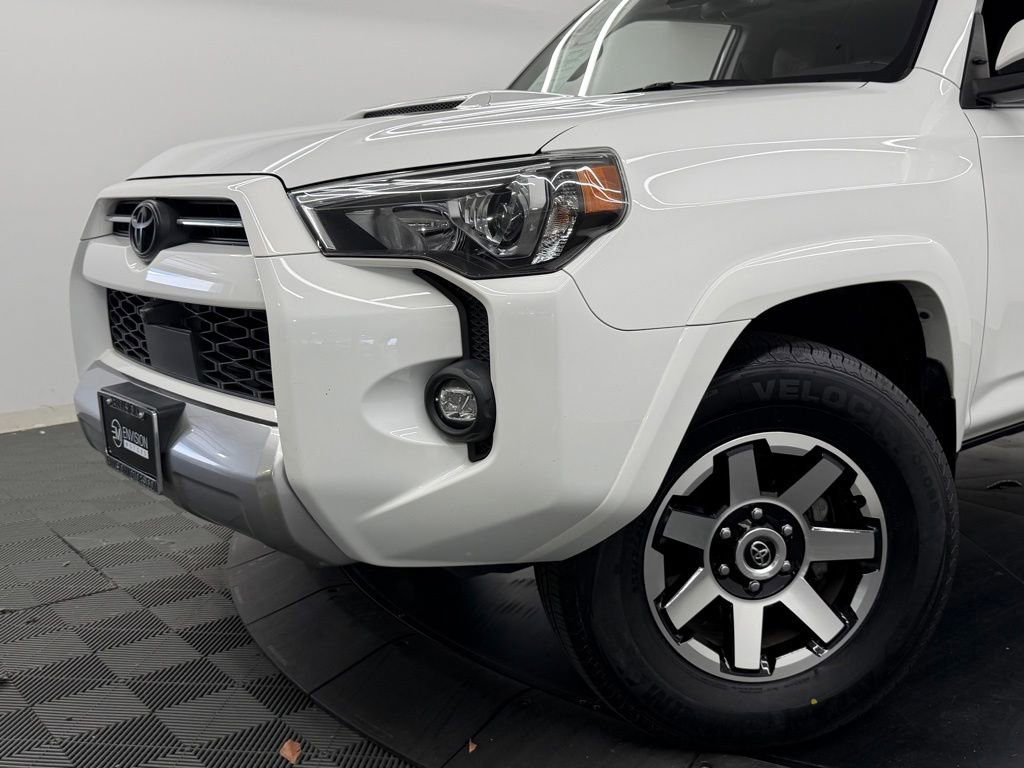 Certified 2023 Toyota 4Runner TRD Off-Road Premium w/ Off Road Premium Plus Package AWD/4WD image 4