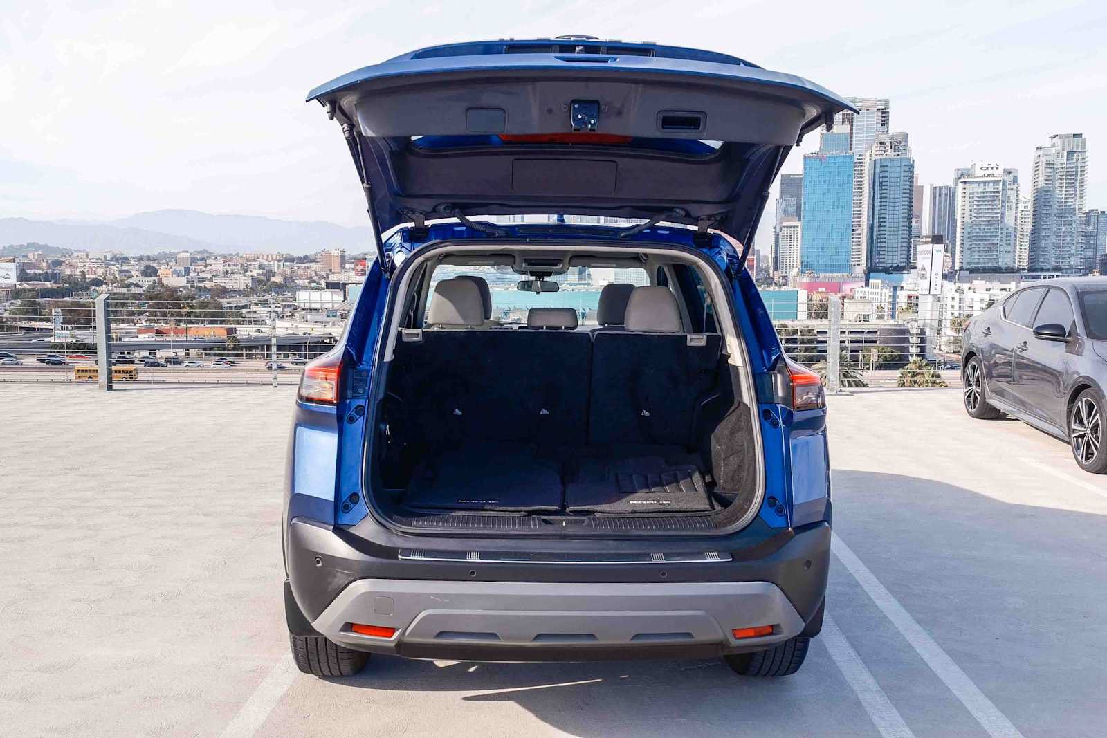 Used 2023 Nissan Rogue SV FWD image 27