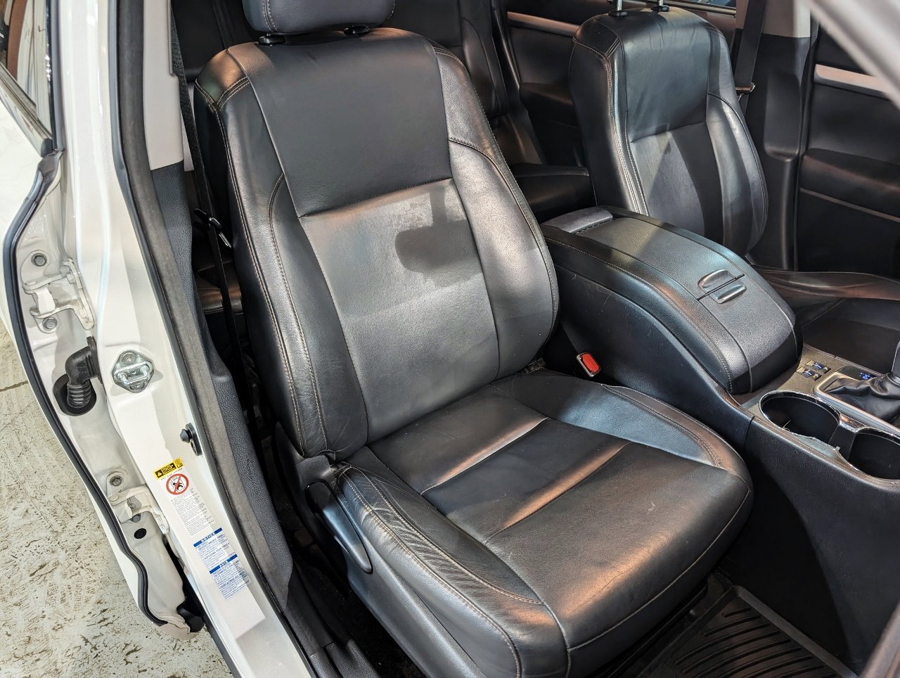 Used 2015 Toyota Highlander XLE image 35