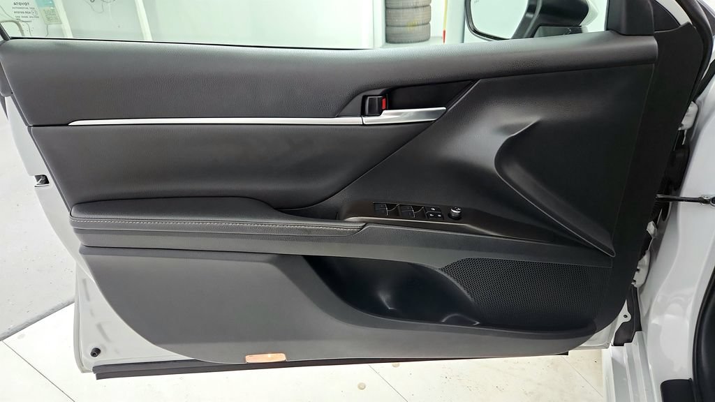 Used 2024 Toyota Camry XSE FWD image 22