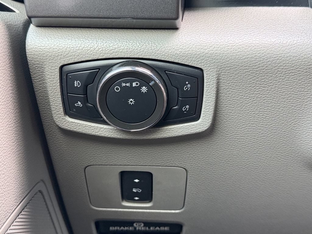 Used 2020 Ford F250 XLT w/ XLT Value Package AWD/4WD image 22