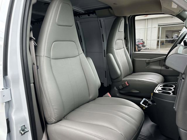 New 2025 Chevrolet Express 2500 Work Van w/ Driver Convenience Package image 17