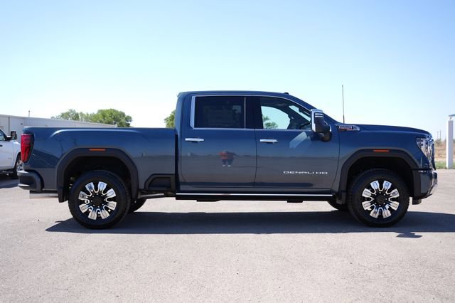 New 2026 GMC Sierra 2500 Denali w/ Denali Reserve Package AWD/4WD image 2
