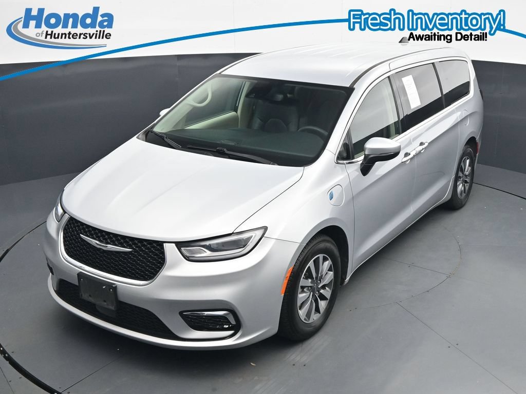 Used 2023 Chrysler Pacifica Touring-L FWD image 22