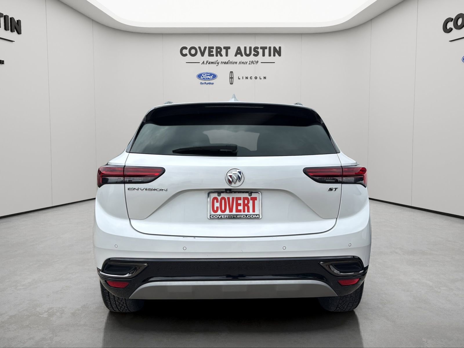 Used 2023 Buick Envision Preferred image 4