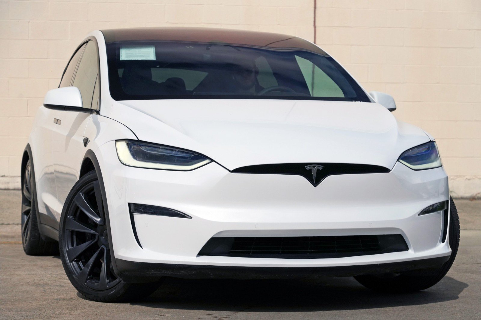 Used 2023 Tesla Model X AWD/4WD image 4