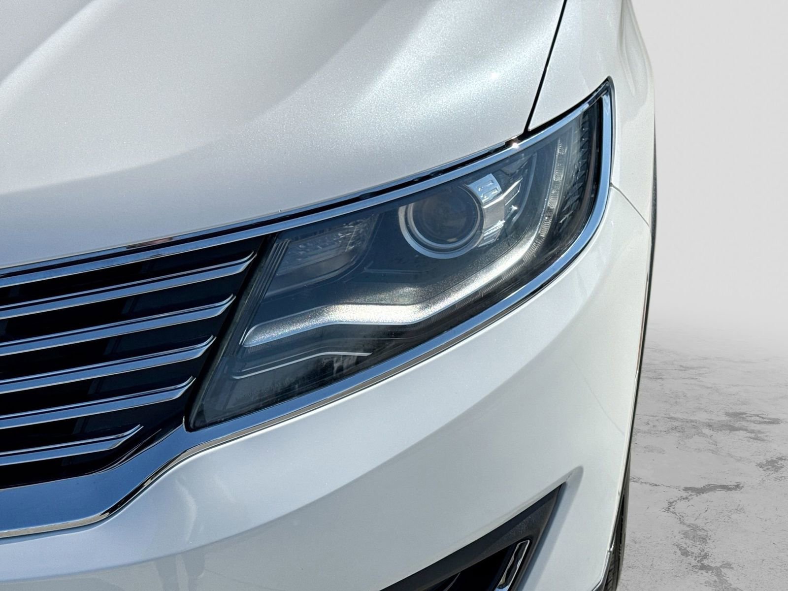 Used 2016 Lincoln MKX Select w/ Climate Package image 9