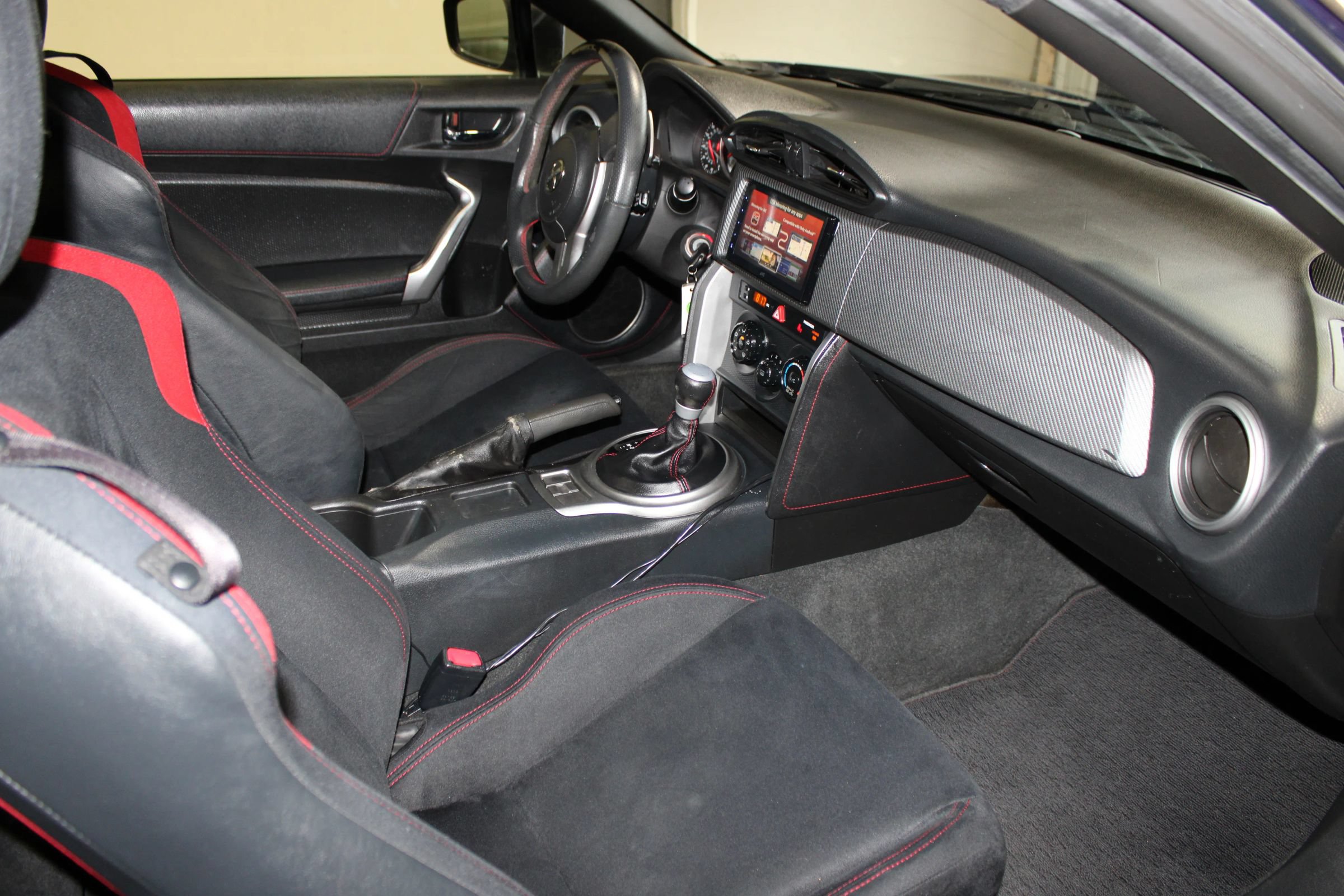 Used 2015 Scion FR-S RWD image 27