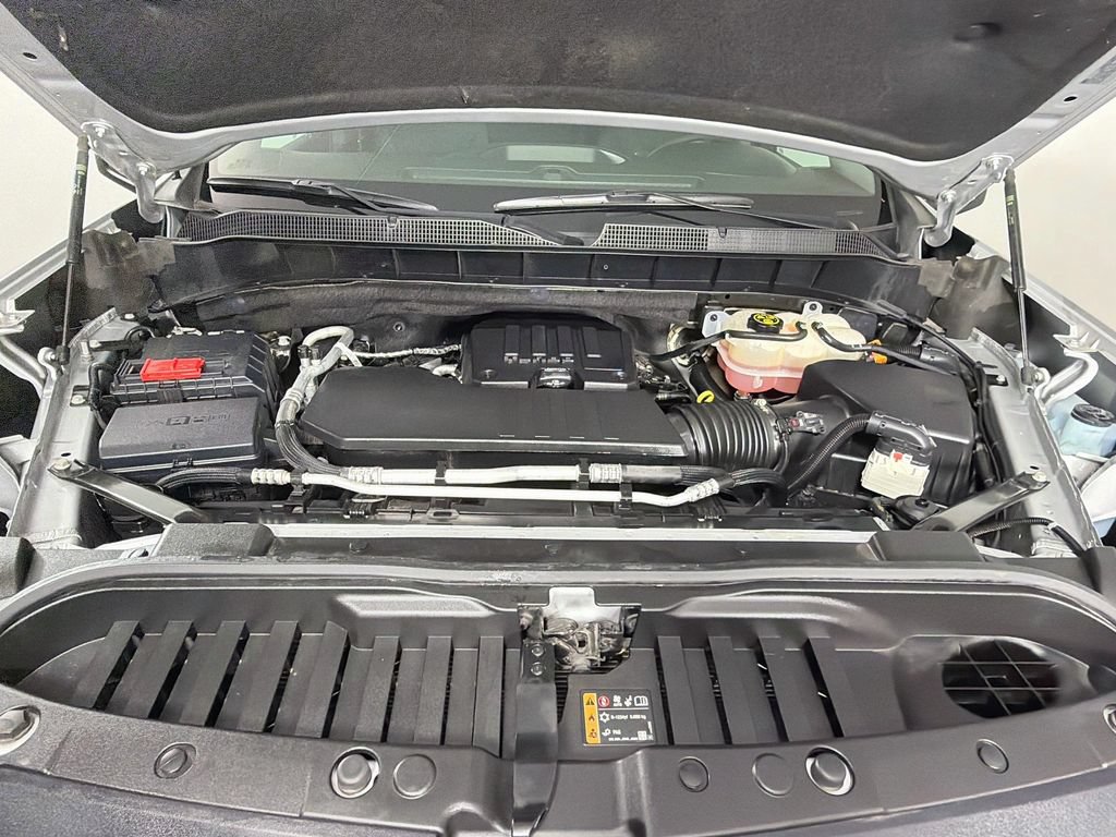 Used 2022 Chevrolet Silverado 1500 LT AWD/4WD image 29