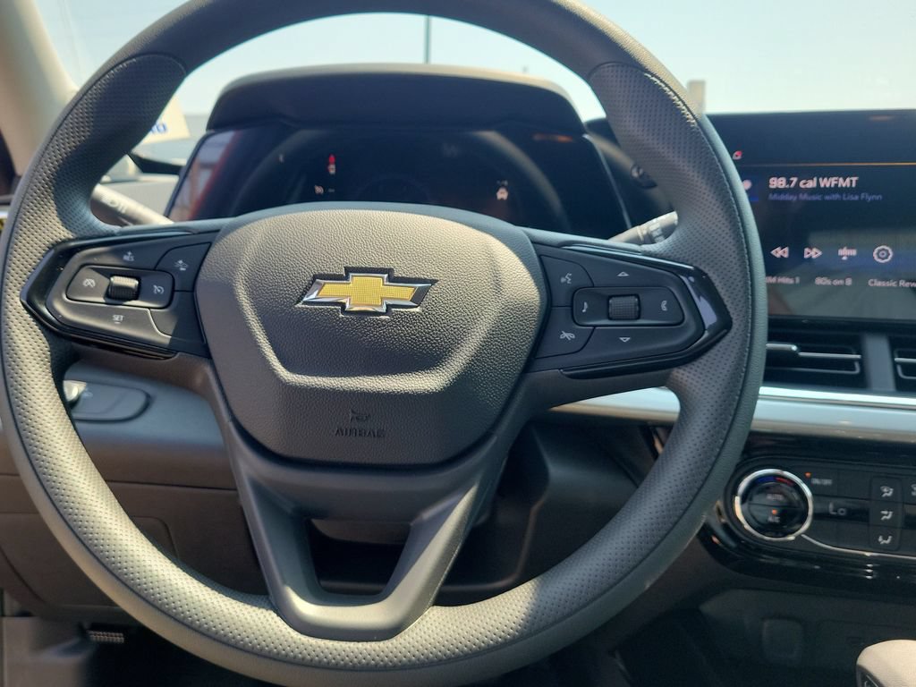 New 2026 Chevrolet Trax LT FWD image 21