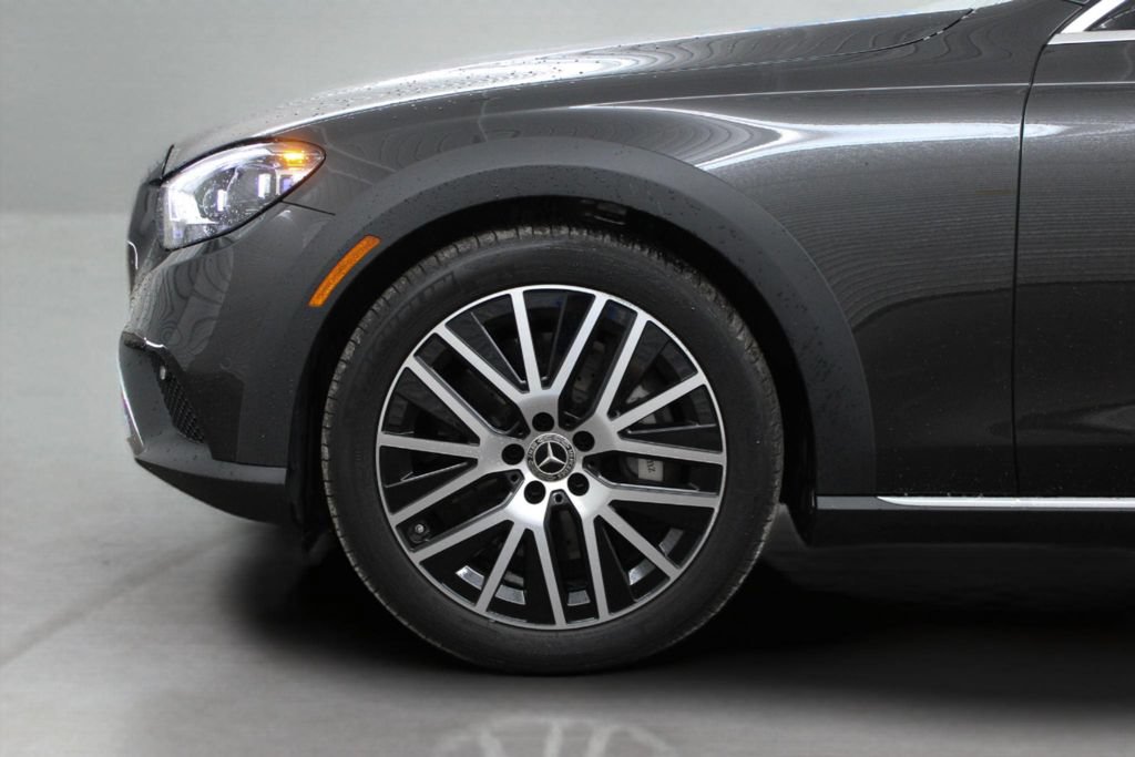 Used 2023 Mercedes-Benz E 450 4MATIC All-Terrain Wagon image 6