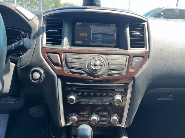 Used 2014 Nissan Pathfinder SL w/ SL Premium Package AWD/4WD image 16