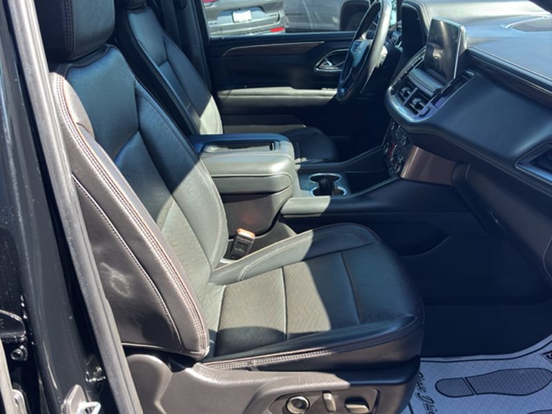 Used 2023 Chevrolet Tahoe High Country w/ Advanced Technology Package AWD/4WD image 15