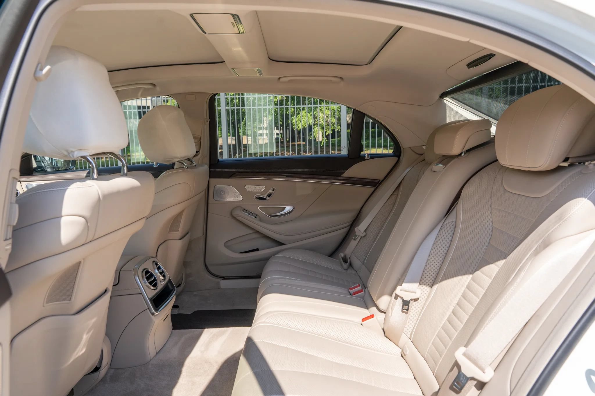 Used 2017 Mercedes-Benz S 550 4MATIC Sedan image 14