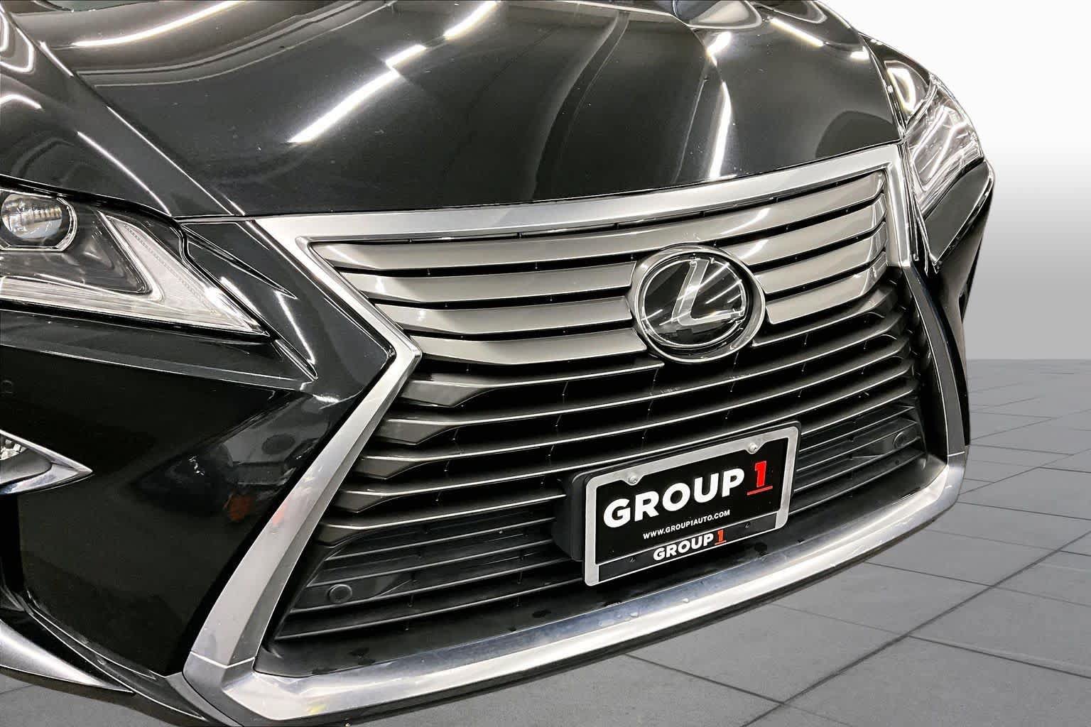 Used 2019 Lexus RX 350 FWD w/ Navigation Package image 29