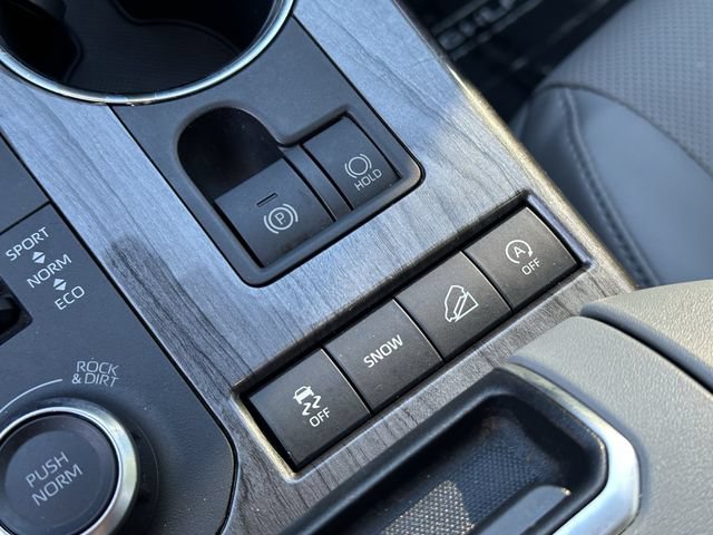 Used 2022 Toyota Highlander Limited AWD/4WD image 24