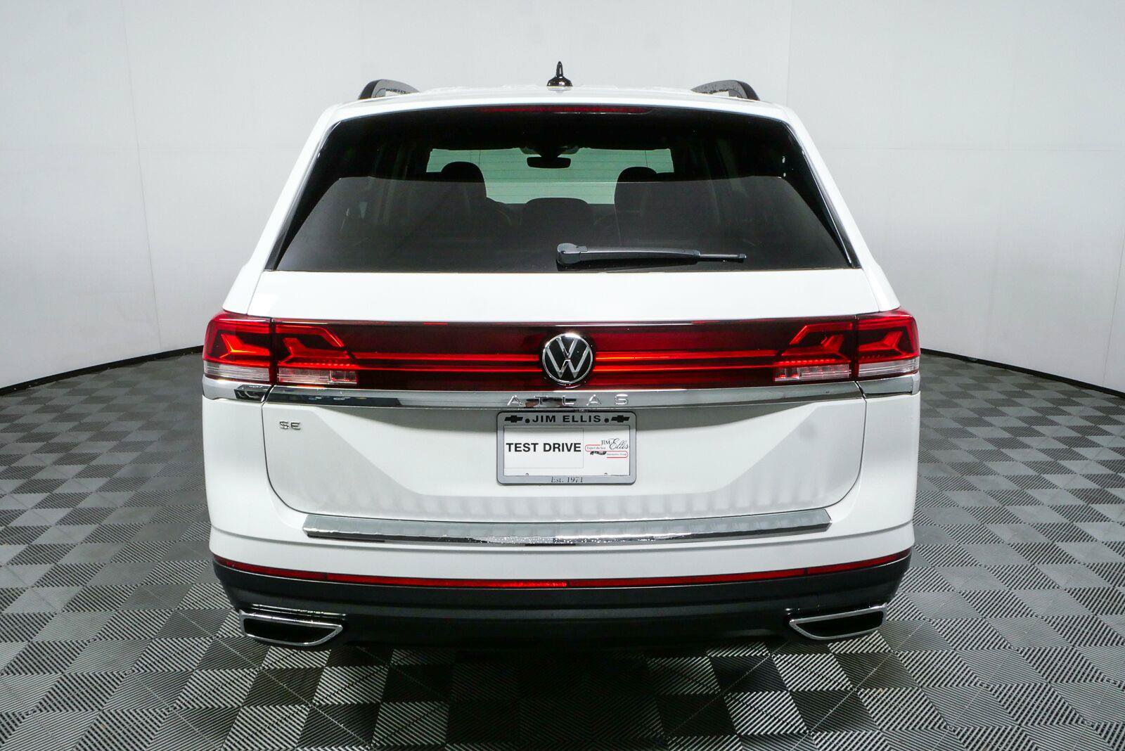 Used 2024 Volkswagen Atlas SE FWD image 26
