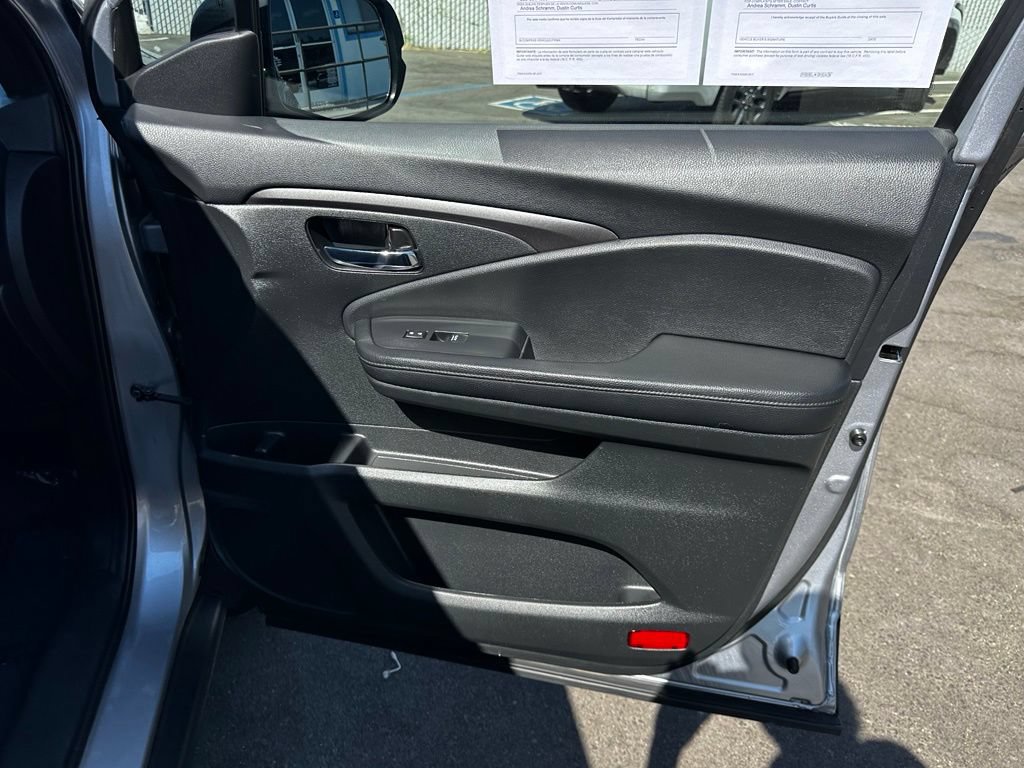 Used 2019 Honda Passport Sport image 15