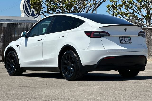 Used 2023 Tesla Model Y Long Range AWD/4WD image 6