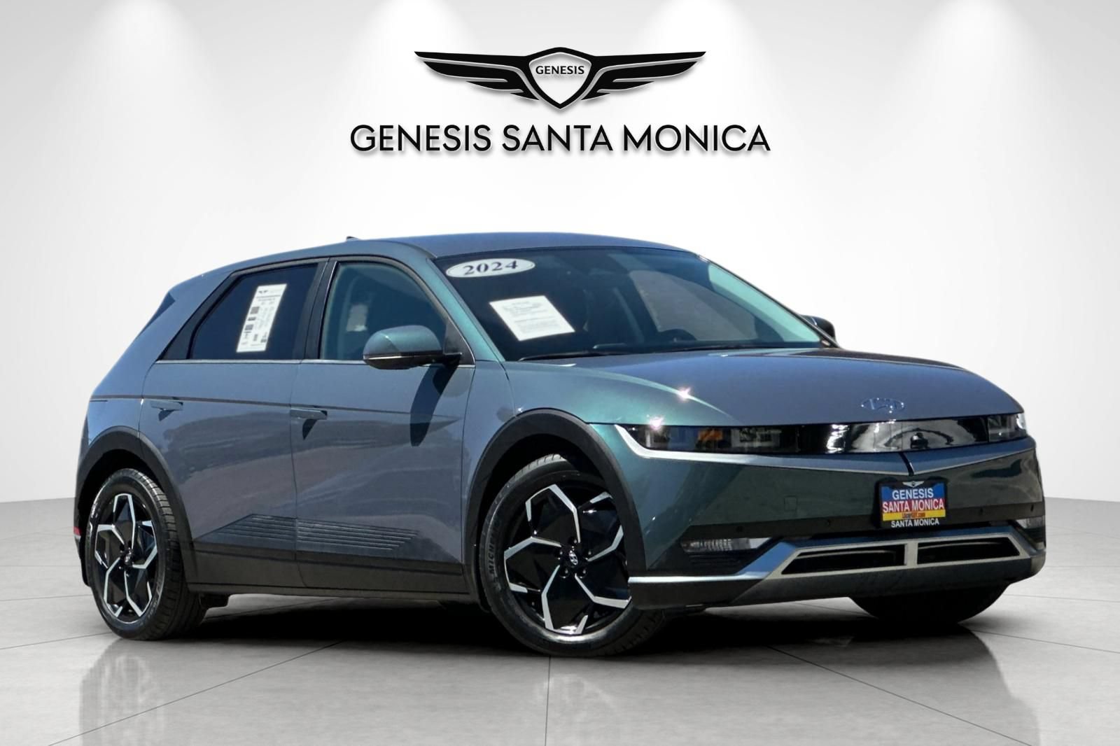 Used 2024 Hyundai Ioniq 5 SEL RWD image 2