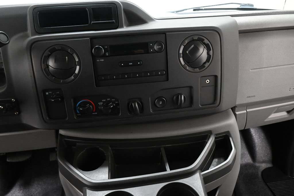 Used 2014 Ford E-150 and Econoline 150 RWD image 20