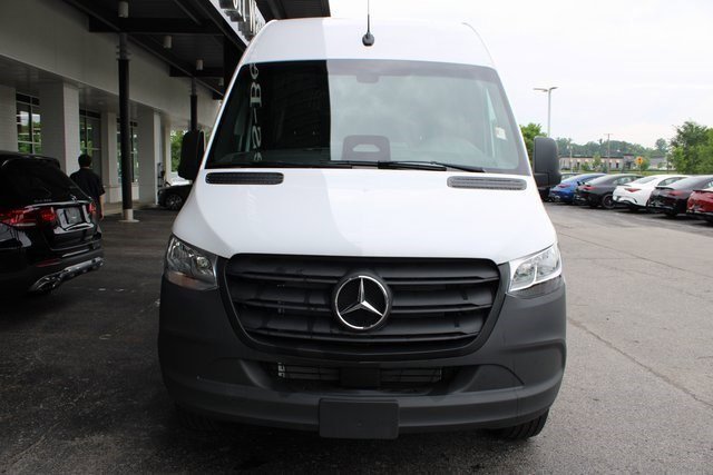 New 2025 Mercedes-Benz Sprinter 2500 image 3