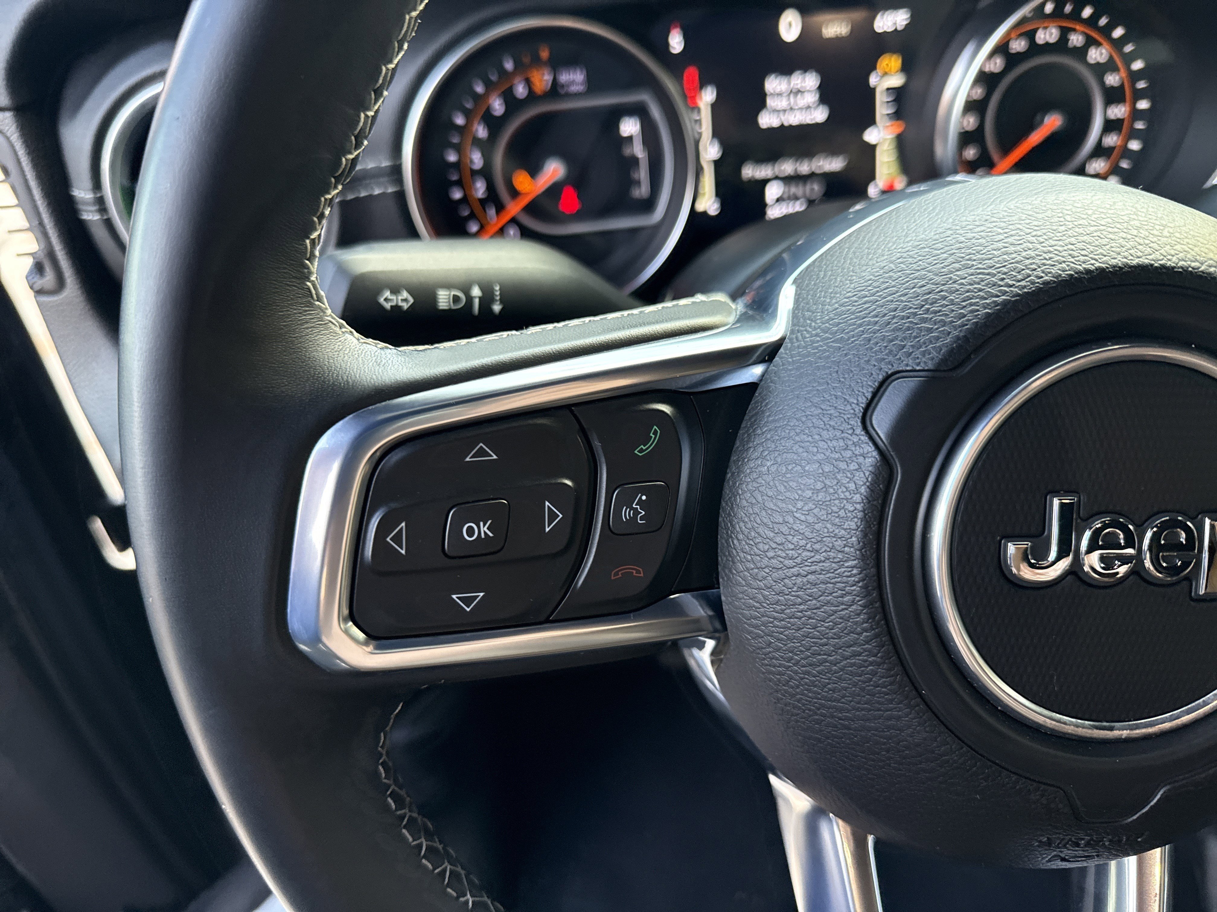 Used 2020 Jeep Gladiator Overland w/ Safety Group image 26